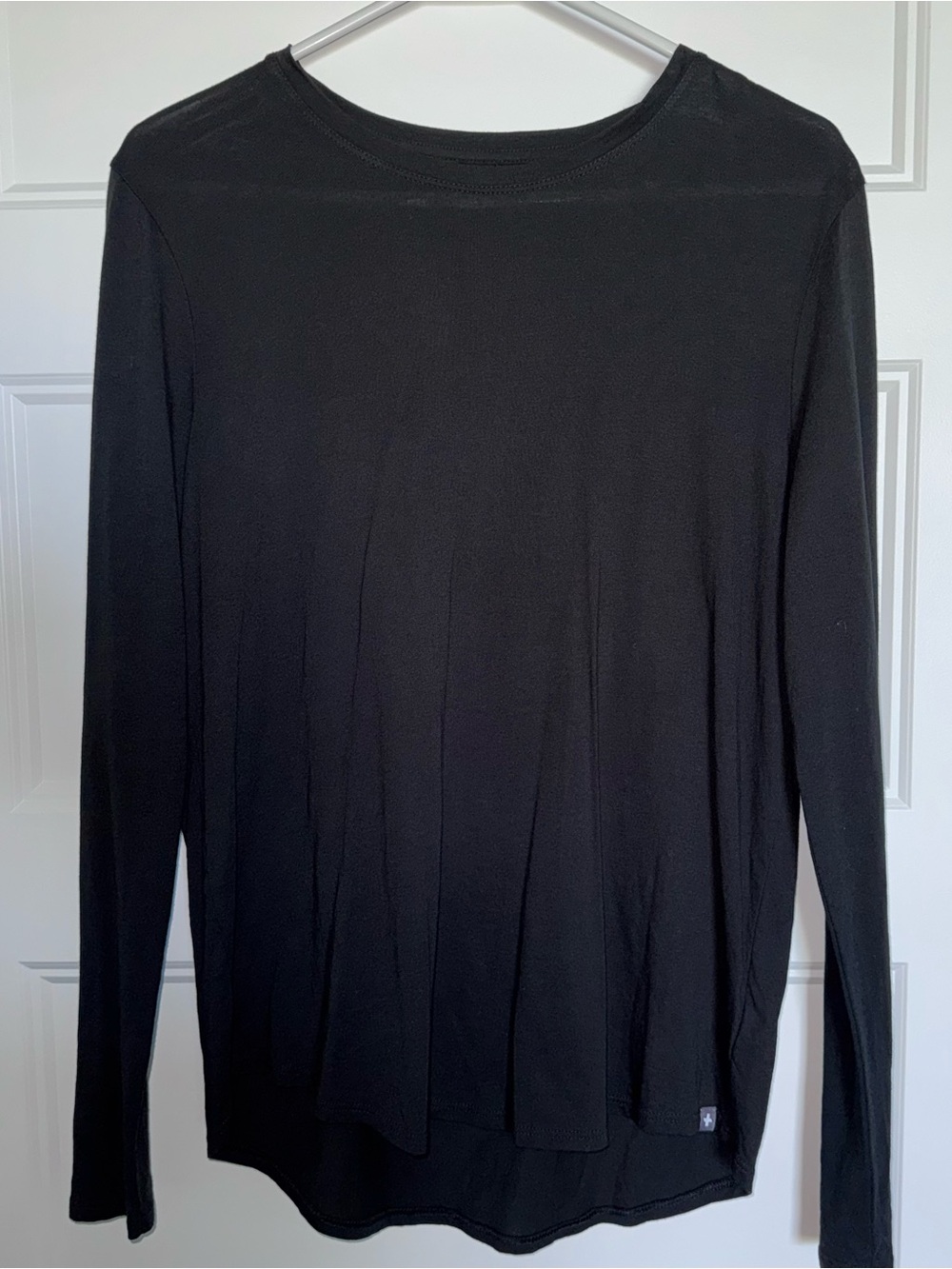FIGS women’s Supersoft Longsleeve Underscrub Pima cotton tshirt size small